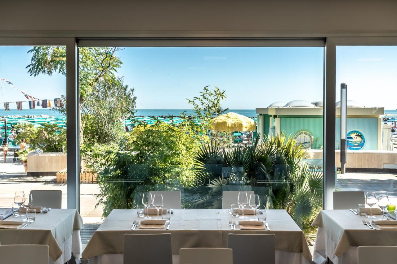 Hotel Columbia Bellaria-Igea Marina Dış mekan fotoğraf