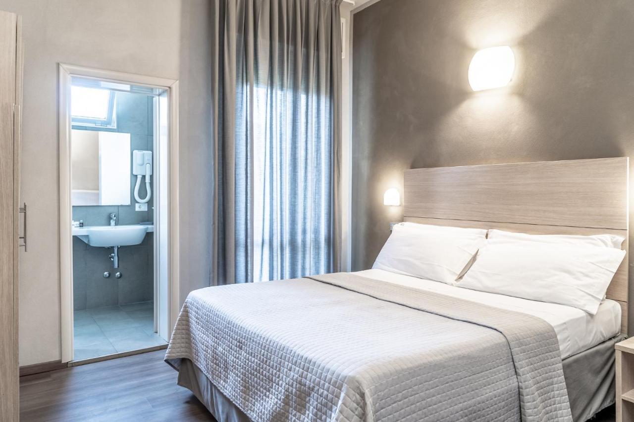 Hotel Columbia Bellaria-Igea Marina Dış mekan fotoğraf